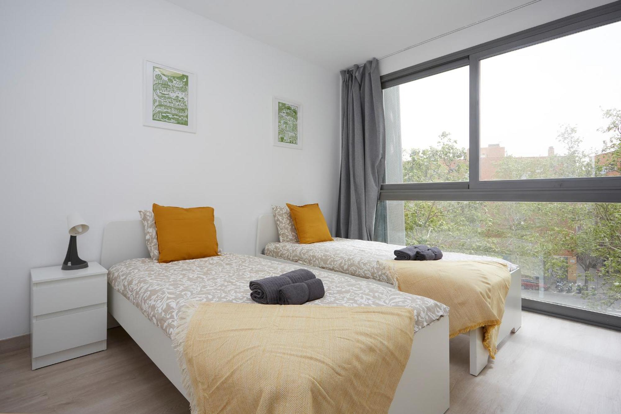 Three Bedroom Two Bathroom Apartment Close To Beach برشلونة المظهر الخارجي الصورة