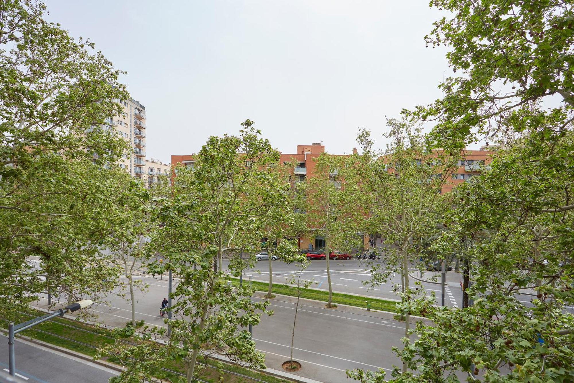 Three Bedroom Two Bathroom Apartment Close To Beach برشلونة المظهر الخارجي الصورة